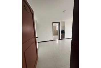Apartamento en Calle 10 Bis, Los Alpes, Universidad, Amco, Area Metropolitana Centro Occidente, Pereira, Risaralda, Rap Eje Cafetero, 660003, Colombia