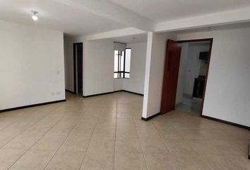 Apartamento en Loma De Los Bernal, Medellín