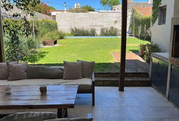 Casa en  Lomas De San Isidro, Partido De San Isidro