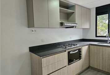 Apartamento en Vía Las Palmas, La Asomadera No. 2, Comuna 9 - Buenos Aires, Perímetro Urbano Medellín, Medellín, Valle De Aburrá, Antioquia, Rap Del Agua Y La Montaña, 050020, Colo