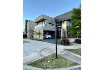 Casa en  Las Heras, Mendoza