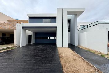 Casa en  Holcá, Kantunil, Yucatán, México