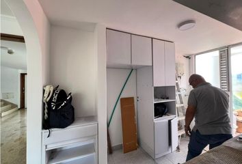 Apartamento en Loma De Los Bernal, Medellín