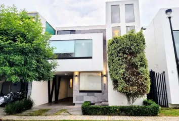 Casa en fraccionamiento en  Boulevard De Los Volcanes, Lomas De Angelópolis, Santa Clara Ocoyucan, Ocoyucan, Puebla, 72193, México