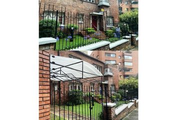 Casa en Calle 74, Upzs De Bogotá, Localidad Chapinero, Bogotá, Bogotá, Distrito Capital, Rap (especial) Central, 110221, Colombia