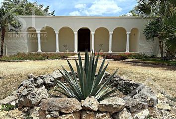 Casa en  Yaxkukul, Yucatán