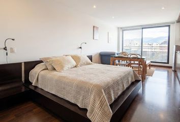 Apartment for rent in Santa Barbara Norte, Bogotá
