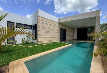 Casa en  Calle 28, Komchén, Mérida, Yucatán, 97304, México