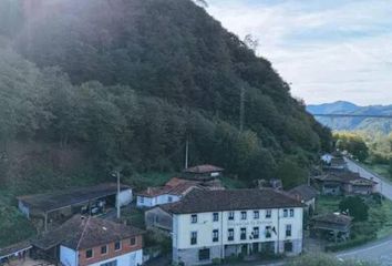Casa en  Salas, Asturias