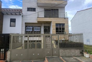 House for rent in Vereda La Balsa, Chía