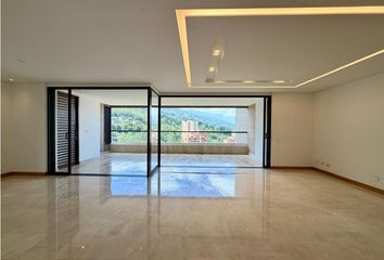 Apartamento en Poblado, Medellín