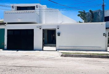 Casa en  Calle 21, Mérida, Yucatán, 97143, México