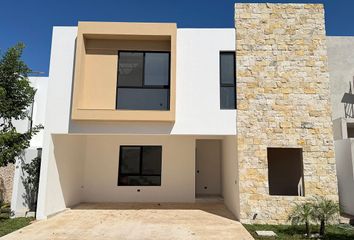 Casa en  Calle 22, Cholul, Mérida, Yucatán, 97130, México