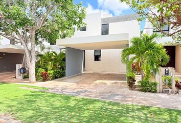 Casa en  Calle 21, Cholul, Mérida, Yucatán, 97130, México