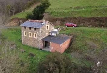 Casa en  Luarca, Asturias