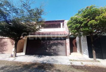Casa en  Residencial Esmeralda Norte, Municipio De Colima