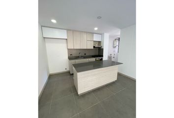 Apartamento en Calle 36d Sur, Envigado, Valle De Aburrá, Antioquia, Rap Del Agua Y La Montaña, 055420, Colombia