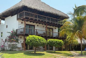 Casa en  Troncones (emiliano Zapata), Troncones, La Unión De Isidoro Montes De Oca, Guerrero, México
