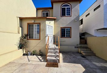 Casa en  Parras De La Fuente, Ensenada, Municipio De Ensenada, Baja California, 22839, México