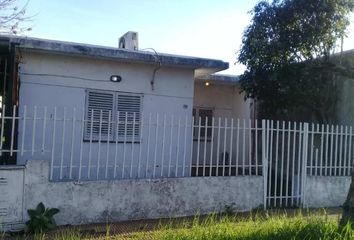 Casa en  Castelar, Partido De Morón