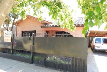 Casa en  Castelar, Partido De Morón
