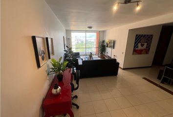 Apartment for rent in Aguacatala, Medellín