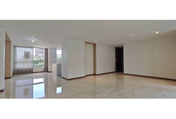 Apartment for rent in Poblado, Medellín