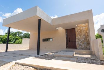 Casa en  Pueblo Tixkuncheil, Baca, Yucatán