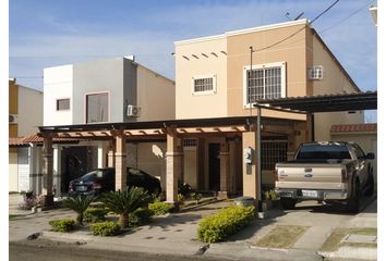Casa en  Manta