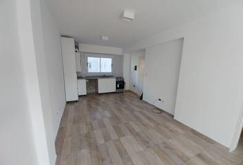 Departamento en  Sáenz Peña, Tres De Febrero