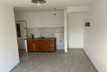 Departamento en  Ezpeleta, Partido De Quilmes