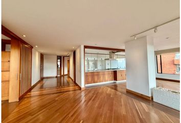Apartamento en Los Rosales Norte, Bogotá