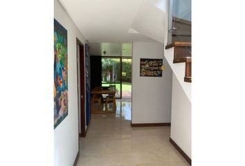Casa en Carrera 20, Urbanización Los Mangos, Envigado, Valle De Aburrá, Antioquia, Rap Del Agua Y La Montaña, 055420, Colombia