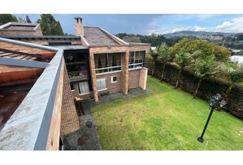 Casa en Carrera 32a, La Asomadera Numero 1, Comuna 9 - Buenos Aires, Perímetro Urbano Medellín, Medellín, Valle De Aburrá, Antioquia, Rap Del Agua Y La Montaña, 050020, Colombia