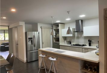 Apartamento en Calle 1 Sur, Alejandría, Comuna 14 - El Poblado, Perímetro Urbano Medellín, Medellín, Valle De Aburrá, Antioquia, Rap Del Agua Y La Montaña, 050003, Colombia