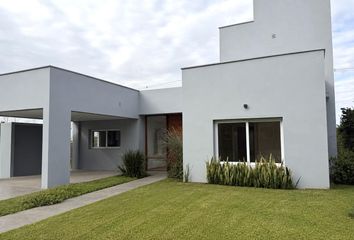 Casa en  Villa Carmela, Tucumán