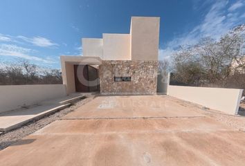 Casa en  Pueblo Baca, Baca, Yucatán