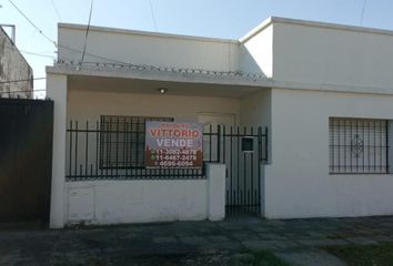 Casa en  Morón, Partido De Morón
