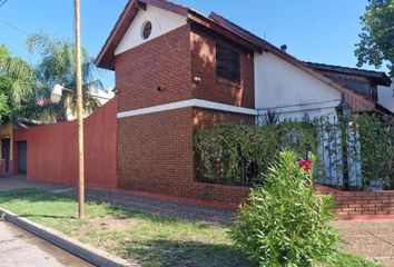 Casa en  Villa Sarmiento, Partido De Morón