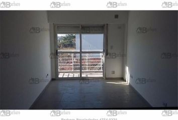 Departamento en  Sáenz Peña, Tres De Febrero