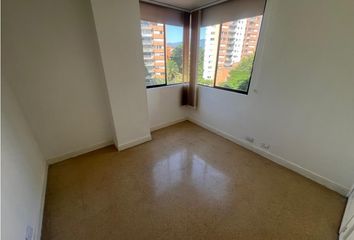 Apartment for rent in Aguacatala, Medellín