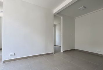 Apartamento en Loma De Los Bernal, Medellín