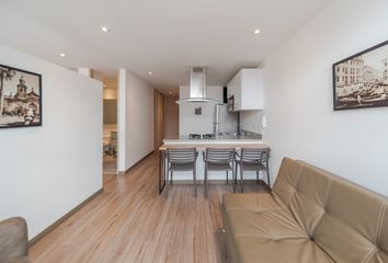 Apartment for rent in Bosques de Pinos, Bogotá