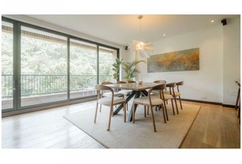 Apartamento en Calle 95, La Gran Via, Upzs De Bogotá, Localidad Chapinero, Bogotá, Bogotá, Distrito Capital, Rap (especial) Central, 110221, Colombia