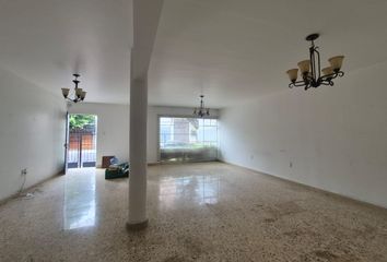 Departamento en renta en Del Valle Sur