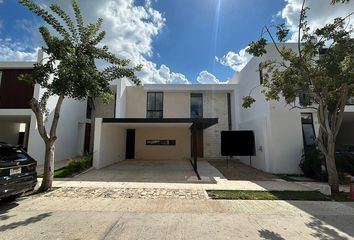 Casa en  Temozón Norte, Sodzil Norte, Mérida, Yucatán, 97110, México