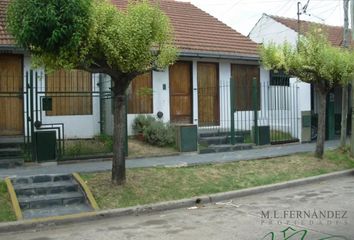 Casa en  Castelar, Partido De Morón