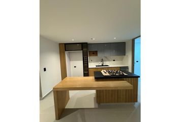 Apartamento en Carrera 43a, Envigado, Valle De Aburrá, Antioquia, Rap Del Agua Y La Montaña, 055411, Colombia