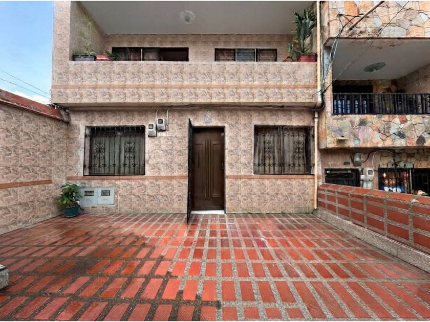 Casa en arriendo Calle 101, Doce De Octubre Numero 2, Comuna 6 - Doce De Octubre, Perímetro Urbano Medellín, Medellín, Valle De Aburrá, Antioquia, Rap Del Agua Y La Montaña, 050041