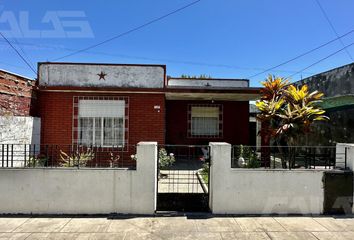 Casa en  Morón, Partido De Morón